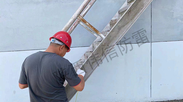 韓城糧油儲運公司防雷檢測現(xiàn)場圖3