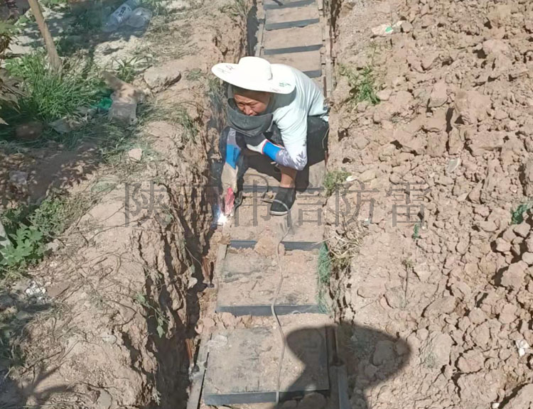 長安區(qū)大唐水務(wù)廠房防雷接地現(xiàn)場(chǎng)圖2
