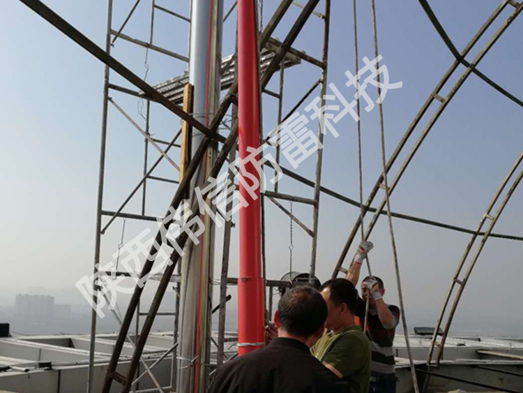 21米高強(qiáng)度玻璃鋼避雷針，氣象雷達(dá)站專用避雷針，防側(cè)擊絕緣接閃器產(chǎn)品展示二
